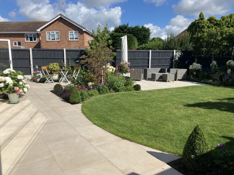 Kate Charles Garden Design - Sunny Patio Eating Area Garden