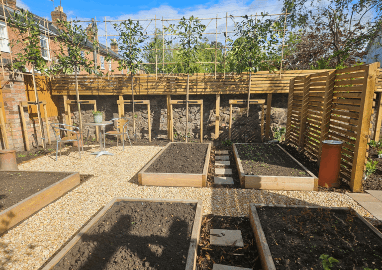 Kate Charles Garden Design – Vegetable Beds