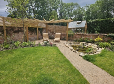 View through to the bespoke pergola View through to the bespoke pergola